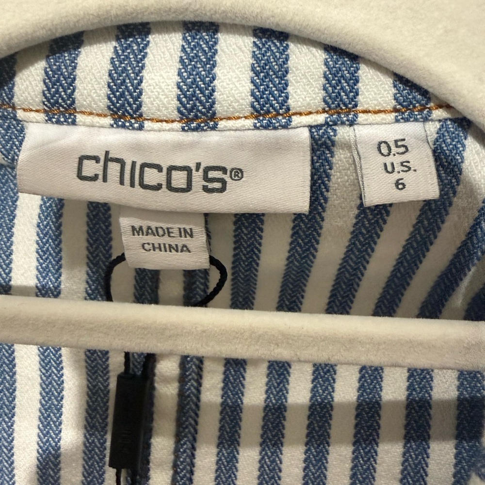 Chicos Striped Open Front
Denim Jacket.  Size 0.5 (U.S 6) - Picture 9 of 11